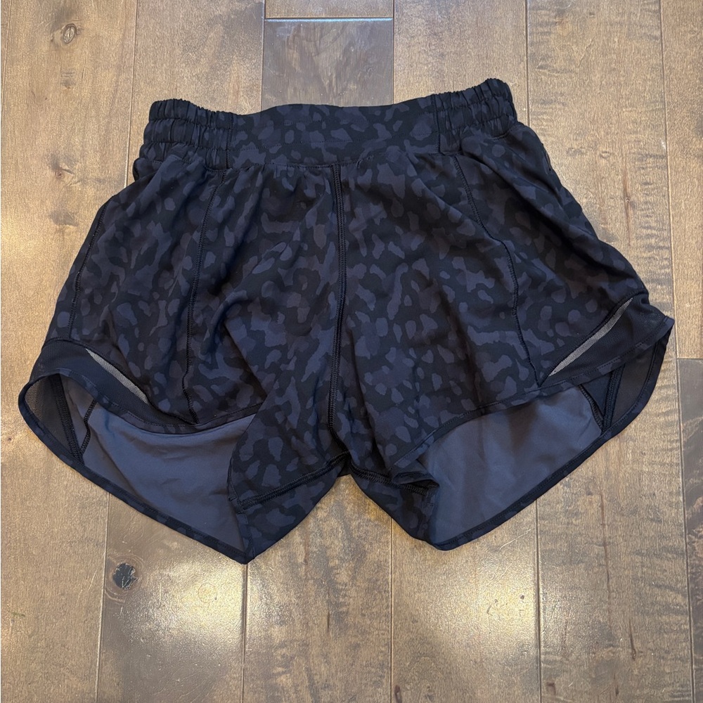 lululemon athletica Hotty Hot Shorts